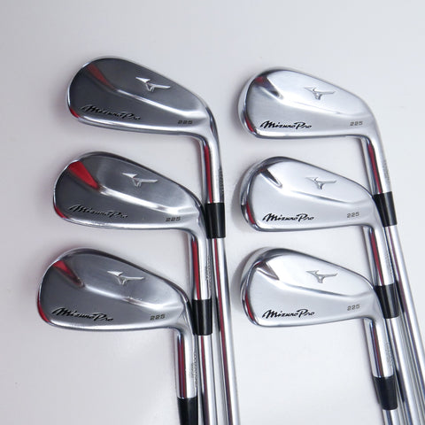 Used Mizuno Pro 225 Iron Set / 5 - PW / Regular Flex