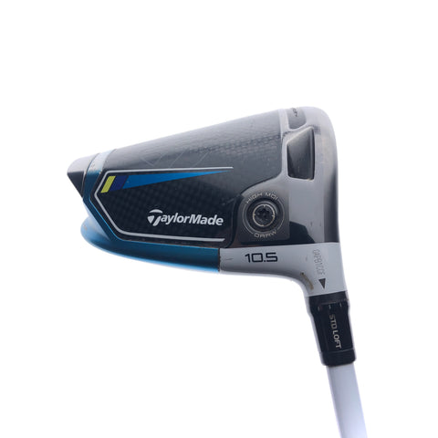 Used TaylorMade Sim2 Max D Driver / 10.5 Degrees / Regular Flex