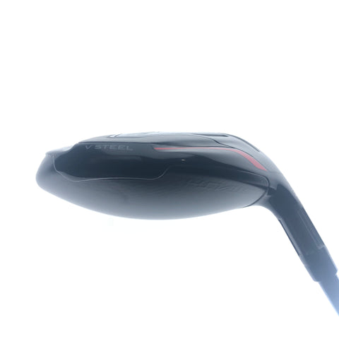Used TaylorMade Stealth 7 Fairway Wood / 21.0 Degrees / Regular Flex