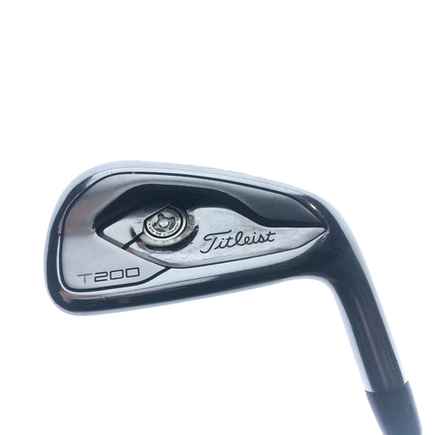 Used Titleist T200 7 Iron / 30.5 Degrees / Stiff Flex