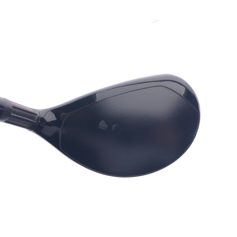 Used TaylorMade Stealth Rescue 4 Hybrid / 22 Degrees / Regular Flex