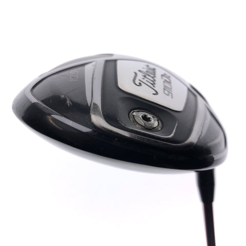 Used Titleist 910 D2 Driver / 10.5 Degrees / Regular Flex