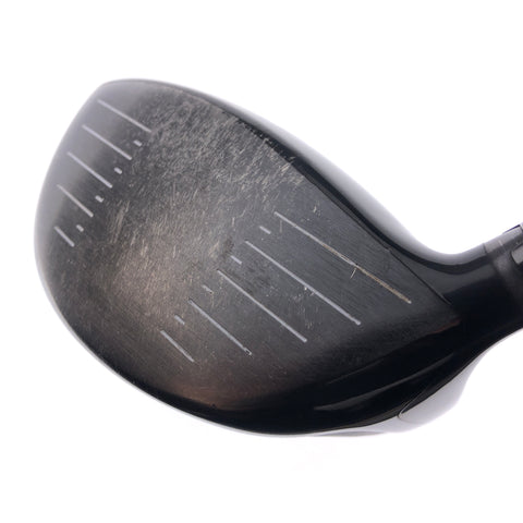 Used Titleist 910 D2 Driver / 10.5 Degrees / Regular Flex