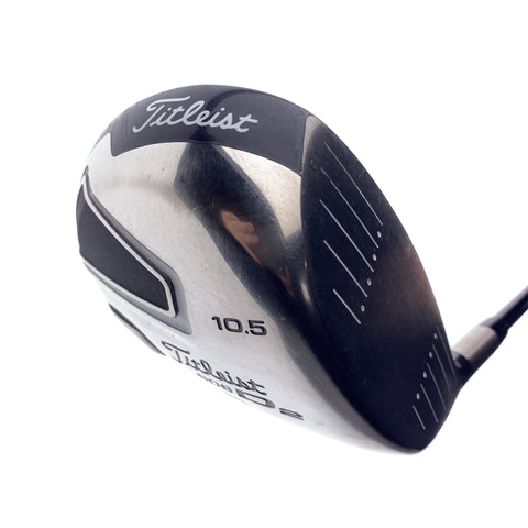 Used Titleist 909 D2 Driver / 10.5 Degrees / Regular Flex