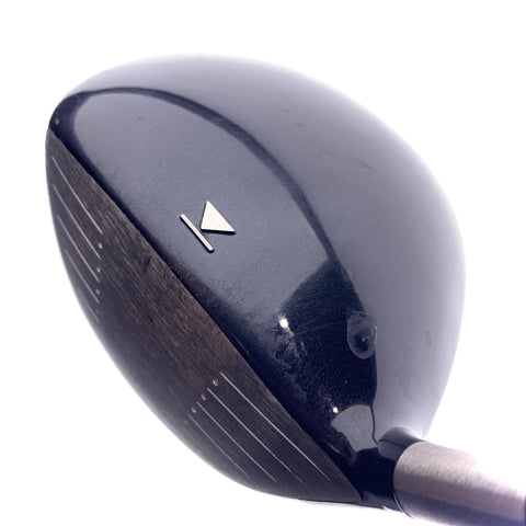 Used Titleist 909 D2 Driver / 10.5 Degrees / Regular Flex