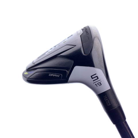 Used TaylorMade Sim2 Max D 5 Fairway Wood / 19.0 Degrees / Regular Flex