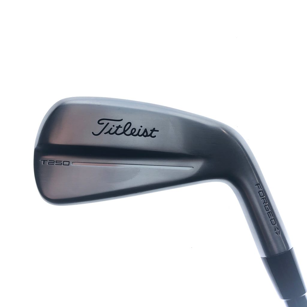 Used Titleist T250 2025 2 Iron / 18.0 Degrees / TX Flex