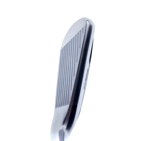 Used Titleist U505 2023 2 Hybrid / 18.0 Degrees / X-Stiff Flex
