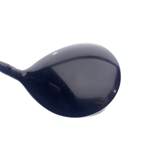 Used Titleist 913 D2 Driver / 10.5 Degrees / Stiff Flex