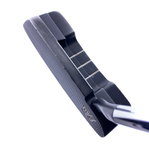 Used Wilson Infinite Michigan Ave Black Putter / 34.0 Inches