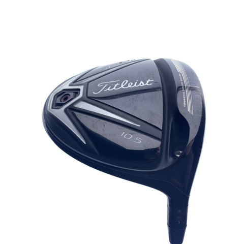 Used Titleist 915 D2 Driver / 10.5 Degrees / Regular Flex
