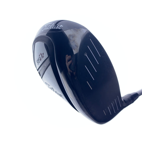 Used Titleist 915 D2 Driver / 10.5 Degrees / Regular Flex