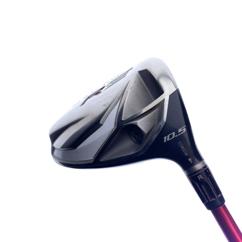 Used TaylorMade R9 Driver / 10.5 Degrees / Regular Flex
