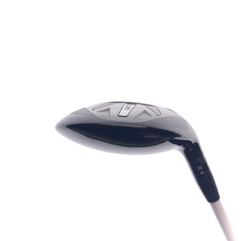 Used Titleist GT2 7 Fairway Wood / 21 Degrees / Graphite Design HD-8 Stiff Flex