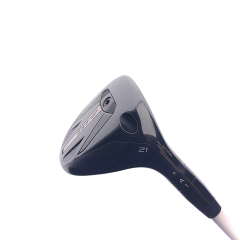 Used Titleist GT2 7 Fairway Wood / 21 Degrees / Graphite Design HD-8 Stiff Flex