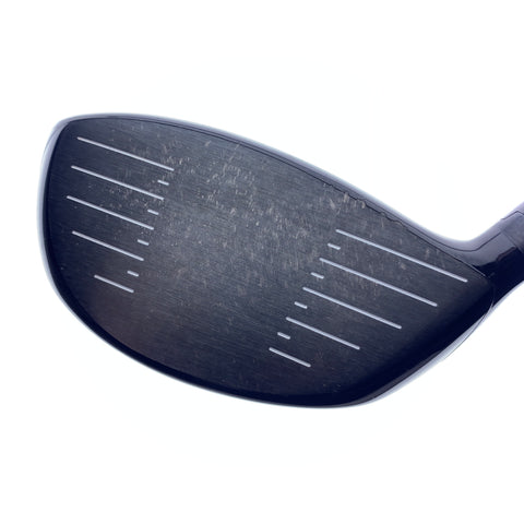 Used Titleist 910 D2 Driver / 9.5 Degrees / Stiff Flex