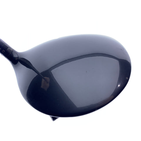 Used Titleist 917 D2 Driver / 10.5 Degrees / Regular Flex