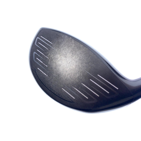 Used Titleist 917 D2 Driver / 10.5 Degrees / Stiff Flex