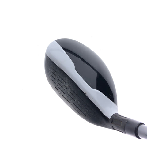 Used TaylorMade M2 2017 4 Hybrid / 22.0 Degrees / Regular Flex