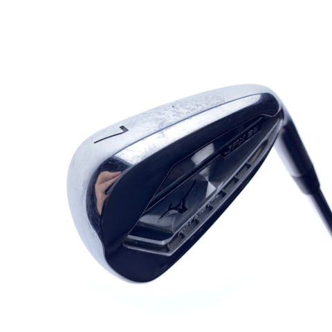 Used Mizuno JPX 921 Hot Metal 7 Iron / 29.0 Degrees / Stiff Flex