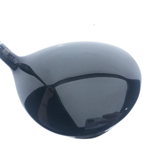 Used Titleist 913 D2 Driver / 9.5 Degrees / Stiff Flex