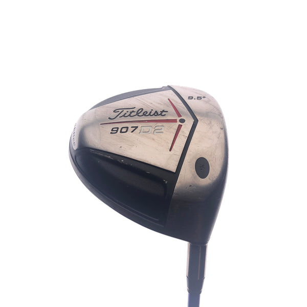 Used Titleist 907 D2 Driver / 9.5 Degrees / X-Stiff Flex