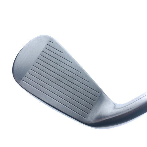 Used Titleist U505 2 Hybrid / 18.0 Degrees / X-Stiff Flex