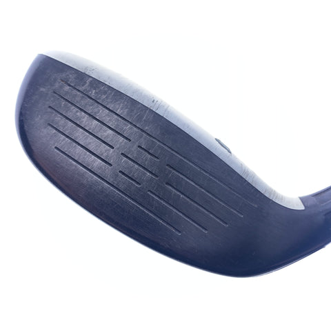 Used TaylorMade M2 2017 4 Hybrid / 22.0 Degrees / Regular Flex