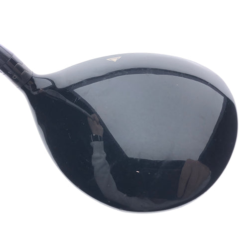 Used Titleist 915 D3 Driver / 9.5 Degrees / Stiff Flex