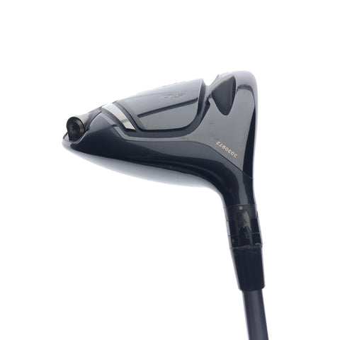 Used Titleist 917 D2 Driver / 10.5 Degrees / Regular Flex