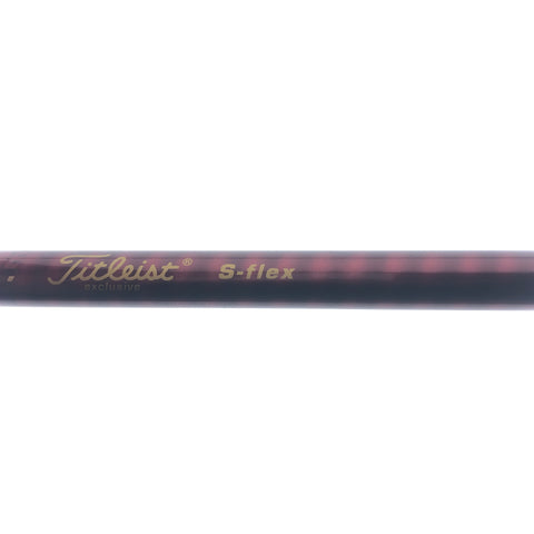 Used Titleist 909 D2 Driver / 9.5 Degrees / Stiff Flex