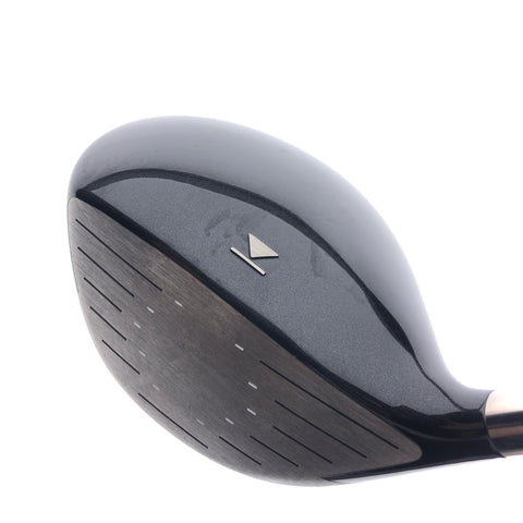 Used Titleist 905 T Driver / 10.5 Degrees / Regular Flex