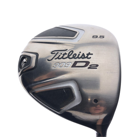 Used Titleist 909 D2 Driver / 9.5 Degrees / Stiff Flex