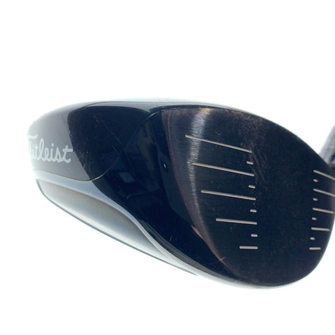 Used Titleist 910 D3 Driver / 9.5 Degrees / Stiff Flex