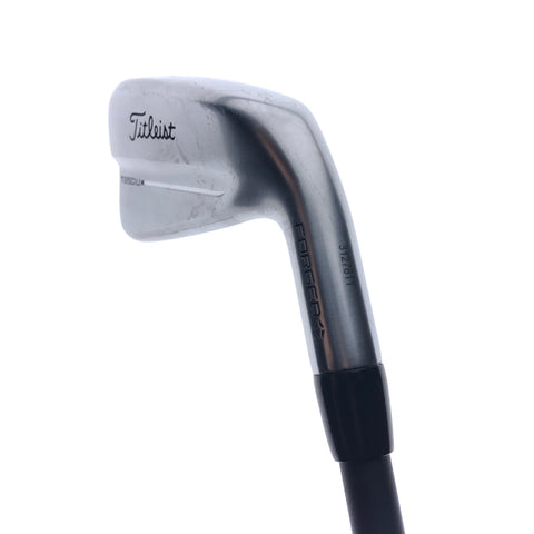 Used Titleist T250 U 2025 2 Hybrid / 18 Degrees / X-Stiff Flex