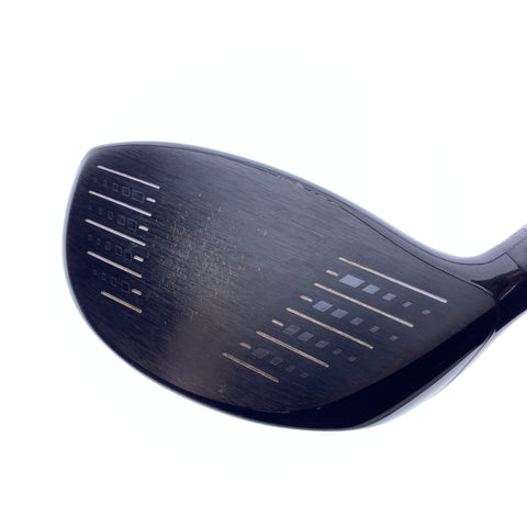 Used Titleist 913 D2 Driver / 9.5 Degrees / Stiff Flex
