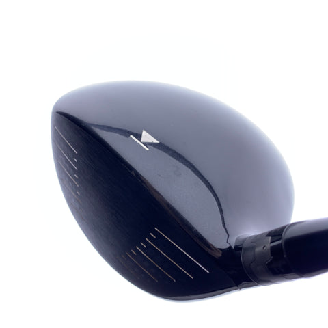 Used Titleist 913 D2 Driver / 9.5 Degrees / Stiff Flex