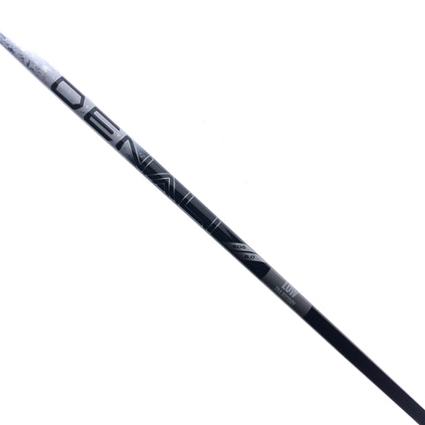 Used Wilson Dynapower Carbon Driver / 10.5 Degrees / Stiff Flex