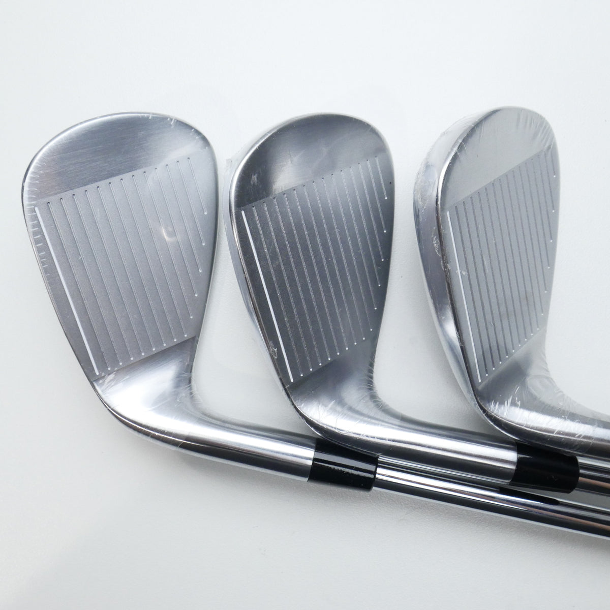 NEW Callaway Quantum Max Iron Set / 5 - PW + AW / Regular Flex