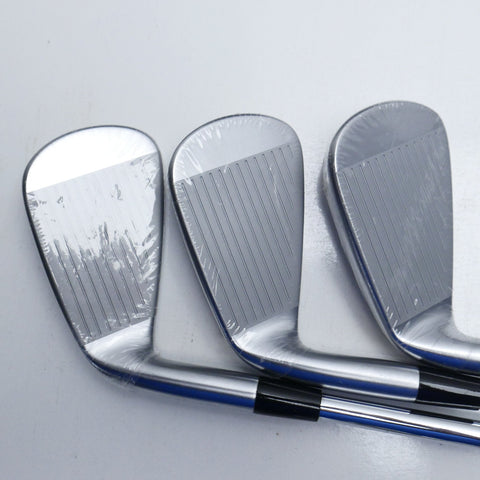 NEW Mizuno JPX 923 Forged Iron Set / 5 - PW / Regular Flex