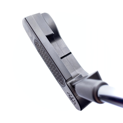 NEW Scotty Cameron Studio Style Newport Plus 2025 Putter / 34.0 Inches