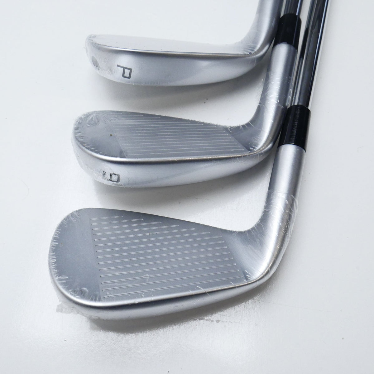 NEW TaylorMade P790 2023 Iron Set / 5 - PW / Stiff Flex