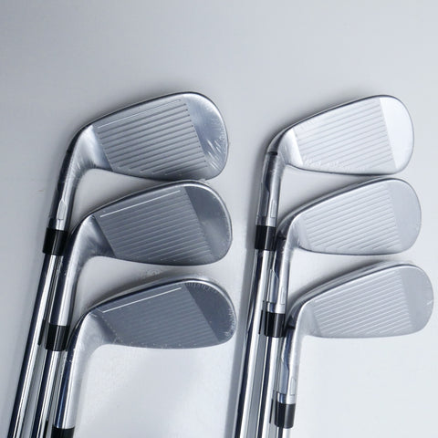 NEW TaylorMade Qi Iron Set / 5 - PW / Regular Flex