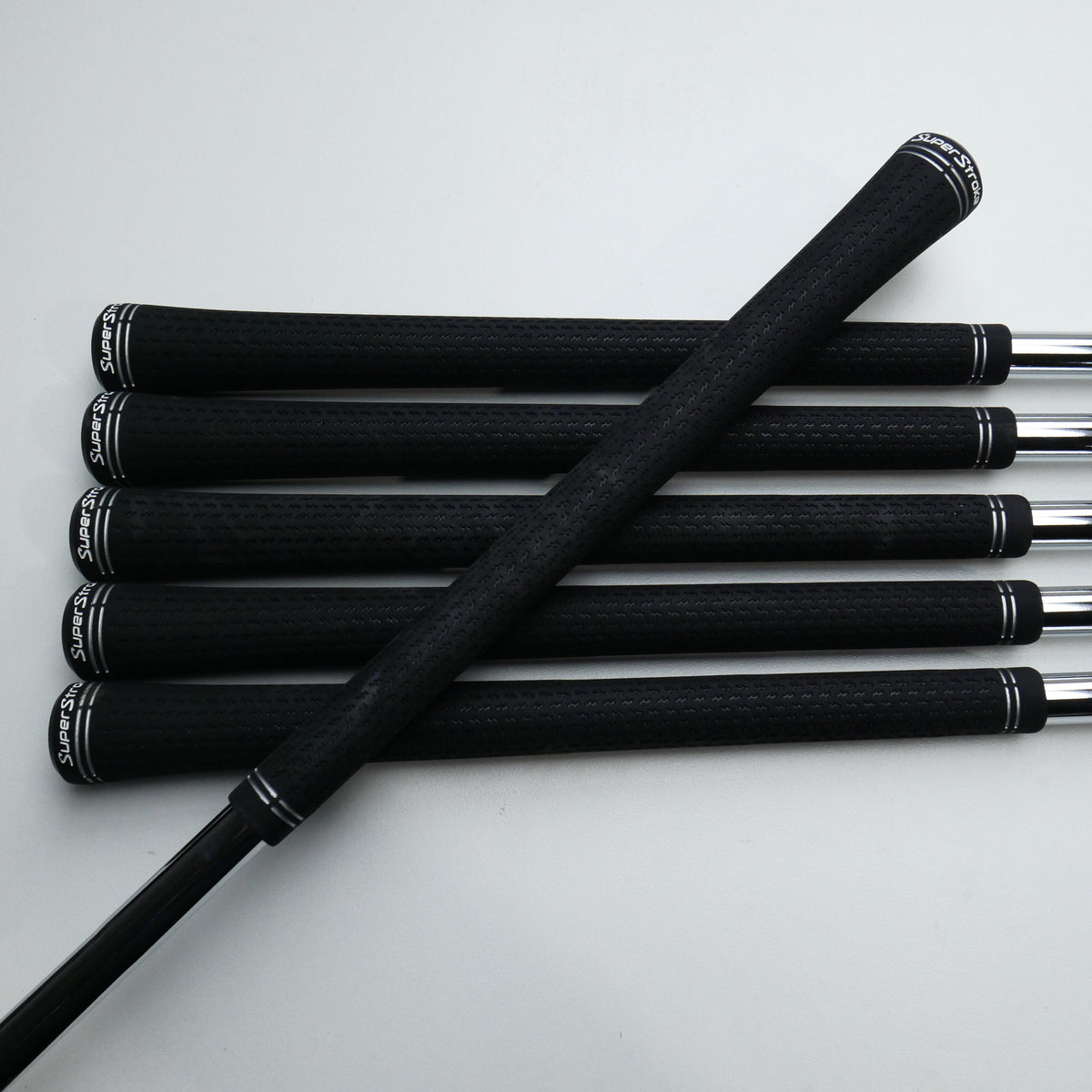 NEW TaylorMade Qi Max Iron Set / 5 - PW / Stiff Flex