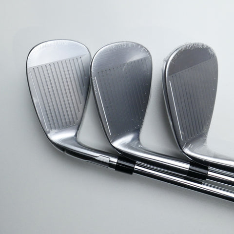 NEW TaylorMade Qi Max Iron Set / 5 - PW / Stiff Flex