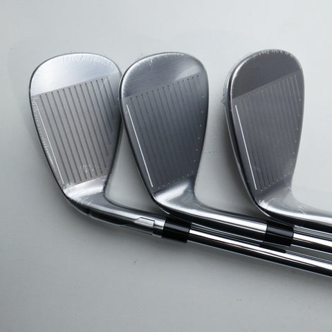 NEW TaylorMade Qi Max Iron Set / 5 - PW / Stiff Flex