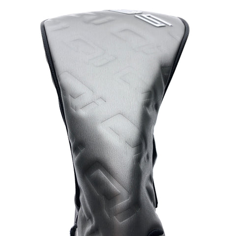 NEW TaylorMade Qi35 Max Driver / 9.0 Degrees / Regular Flex