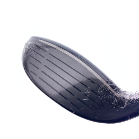 NEW TaylorMade Qi35 Max Lite Ladies 5 Fairway Wood / 18.5 Degrees / Ladies Flex