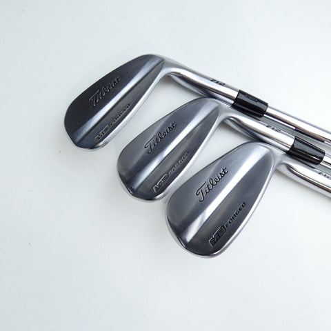 Used Titleist MB 712 Iron Set / 5 - PW / Regular Flex