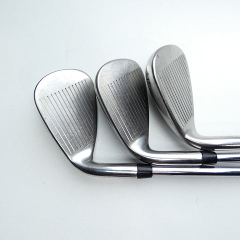 Used Callaway Rogue ST MAX Iron Set / 6 - PW + AW / Regular Flex